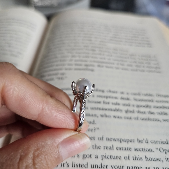 YNS Generic Silver Ring with Pearl Accent Size 6 - Picture 3 of 8
